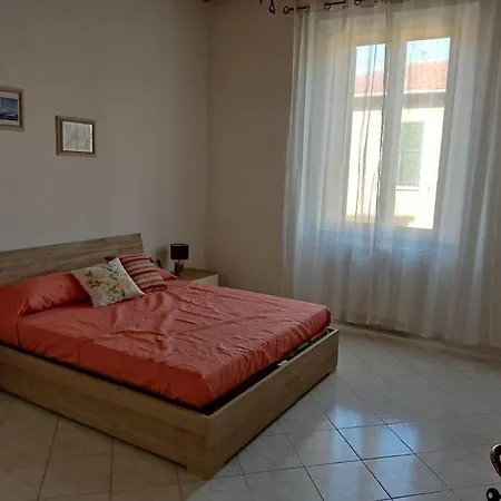 A 2 Passi Dal Mare Tuscan Estate - Centro Apartment Piombino